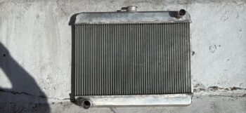 Radiador nuevo de Nissan Datsun motor 1600 1800 fabricado completo de aluminio