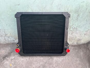 Radiador de Caterpillar 420 de cobre - Imagen 4