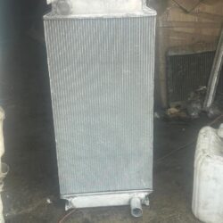 Radiador case 320