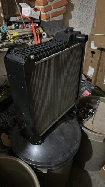 Radiador de retroexcavadora Case 420 de plástico aluminio - Imagen 3