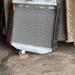 Radiador de camioneta Ford año 50 fabricado completo de aluminio