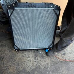 Radiador de Mercedes 924 2008 en adelante de plástico aluminio reforzado